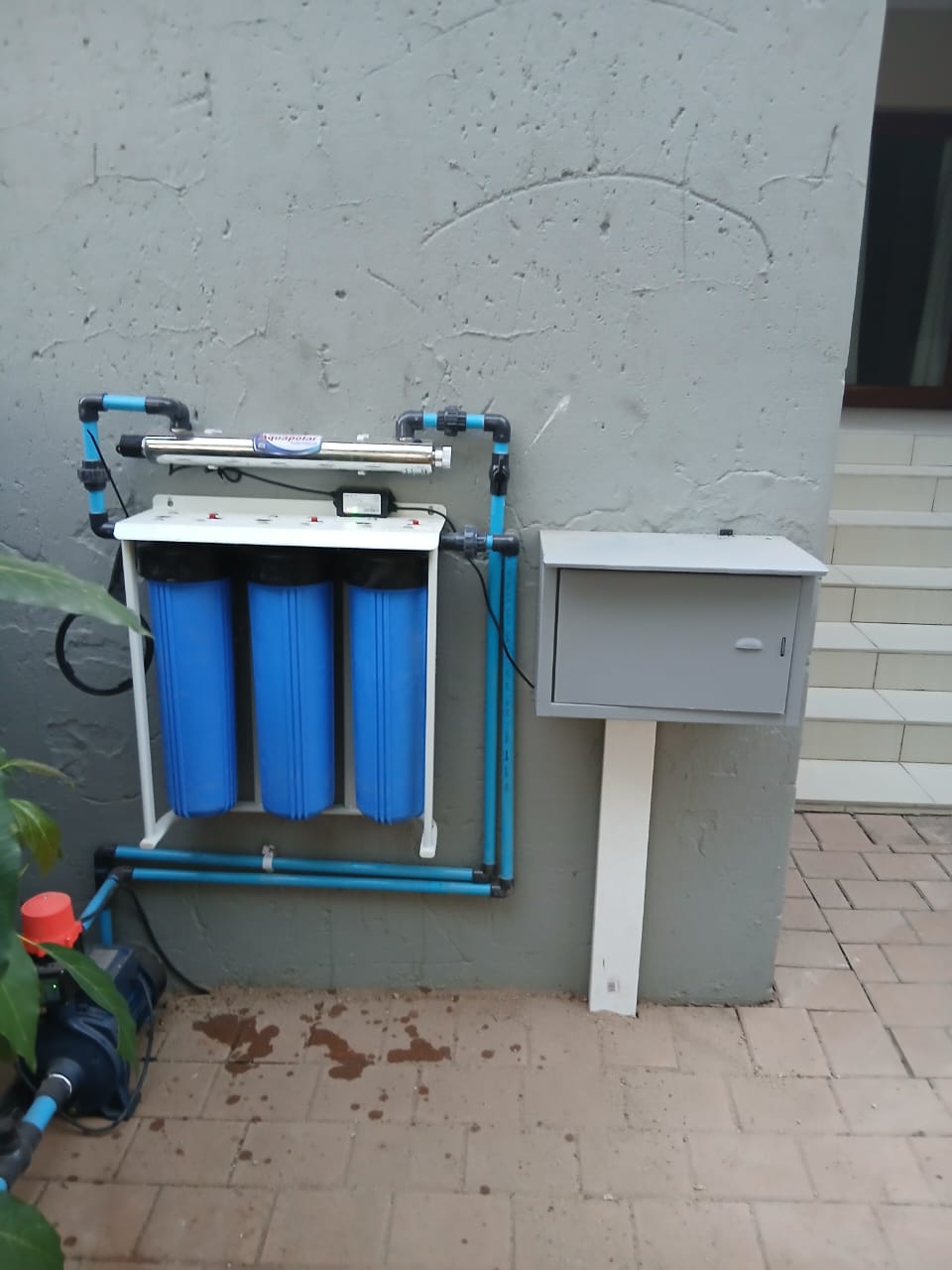 Water filtration system